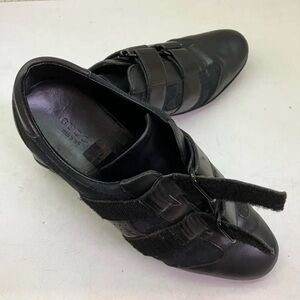 Gucci Dark Leather Strap Sneakers